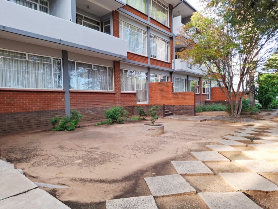 1 Bedroom Property for Sale in Bloemfontein Free State